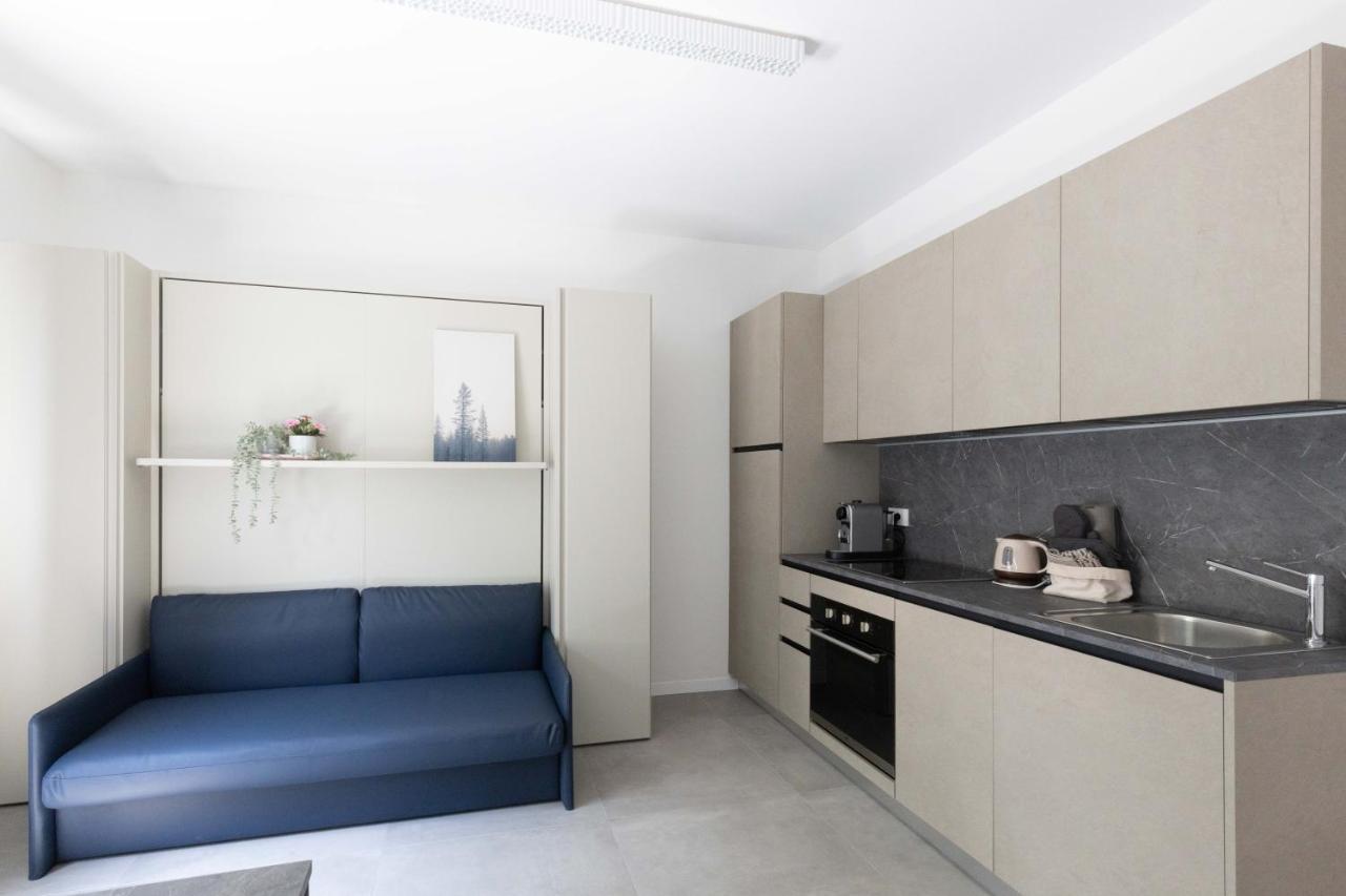 Residence Locatelli Rho Exteriör bild